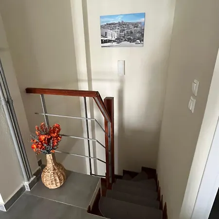 Apartment 11 Diamond Drive *