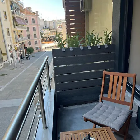 Apartment 11 Diamond Drive *