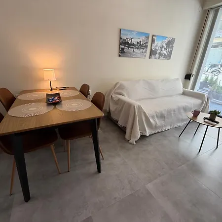 11 Diamond Drive, Luxury Bright & Quiet Center Loft, Easy Access דירה *