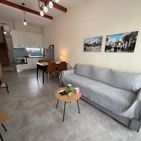 11 Diamond Drive, Luxury Bright & Quiet Center Loft, Easy Access * קאבאלה