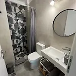 Апартаменты 11 Diamond Drive, Luxury Bright & Quiet Center Loft, Easy Access *