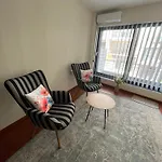 11 Diamond Drive, Luxury Bright & Quiet Center Loft, Easy Access *
