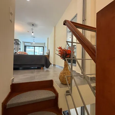 Apartment 11 Diamond Drive, Luxury Bright & Quiet Center Loft, Easy Access Kavala