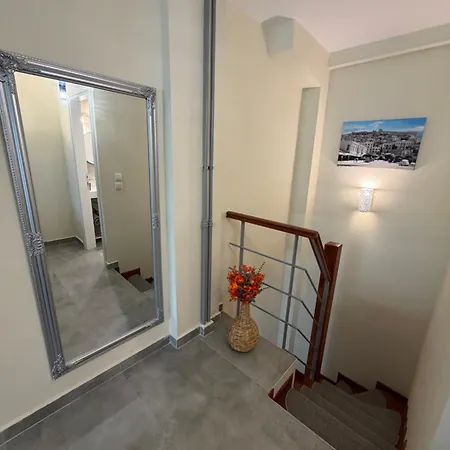 11 Diamond Drive, Luxury Bright & Quiet Center Loft, Easy Access Apartment