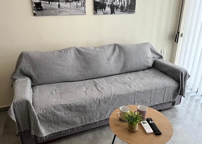 Apartament 11 Diamond Drive, Bright & Quiet Center Apartment, Easy Access *