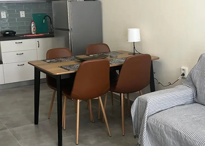 Apartament 11 Diamond Drive, Bright & Quiet Center Apartment, Easy Access